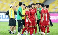Đối thủ của tuyển Việt Nam ở trận tranh ngôi vương là tuyển Malaysia. 