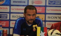 HLV trưởng tuyển U23 Myanmar Velizar Popov