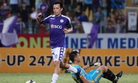 Văn Quyết lập cú đúp trong chiến thắng 5 sao của Hà Nội FC