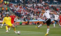 Tuyển Anh thua Đức 1-4 ở vòng 1/8 World Cup 2010 trong lần đối đầu gần nhất