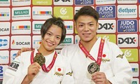 Cặp anh em Nhật Bản &apos;gây sốt&apos; khi cùng đoạt HCV Olympic trong một ngày