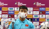 Duy Mạnh tham dự họp báo trước trận đấu với Trung Quốc