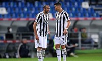 Đội trưởng Chiellini chỉ trích Ronaldo khiến Juventus khủng hoảng