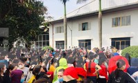 Công nhân Cty Việt Hàn đình công