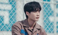 &quot;Big Mouth&quot; tung trailer kịch tính: Lee Jong Suk trở thành kẻ &quot;hai mặt&quot;, đấu tranh giữa thiện và ác