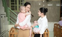 Top 3 Miss World Vietnam hóa chị Hằng đẹp xinh tặng quà cho các em nhỏ nhân mùa Trung Thu