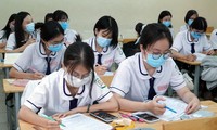 Teen ôn thi mùa dịch: Tự học trên mọi &quot;mặt trận&quot;, tích cực tiếp sức qua mạng