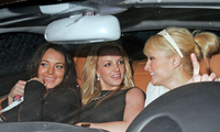 Britney Spears được trả tự do, Paris Hilton lên xe hoa, Lindsay Lohan đóng phim trở lại