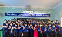 Teen đua nhau khoe lì xì của thầy cô ngày trở lại trường: Nhìn số tiền mà &quot;choáng váng&quot;!