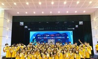 Sinh viên ĐH Kinh tế Quốc dân &quot;cháy&quot; hết mình tại Gala vinh danh sinh viên 5 Tốt 2022