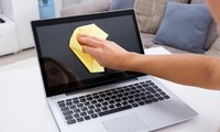 Dùng laptop đã lâu nhưng bạn có biết các bước vệ sinh màn hình đúng cách ngay tại nhà?