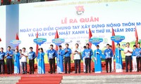 Ra quân Ngày cao điểm “Tình nguyện chung tay xây dựng nông thôn mới&quot; tại Ninh Bình