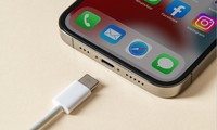 Người dùng phải mất gần 1 triệu đồng để dùng cổng Lightning trên iPhone 15