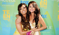 Hồi kết của tình bạn thăng trầm: Demi Lovato cắt đứt quan hệ bạn bè với Selena!