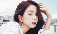 Cách Jisoo làm đẹp trước khi chụp hình nghe đơn giản nhưng lại là điều cấm kỵ với idol