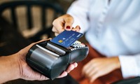 4 lý do bạn nên chuyển ngay việc dùng tiền mặt sang thanh toán bằng thẻ
