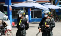 Cảnh sát cơ động bất ngờ phong toả cây xăng ở TP.HCM