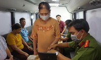 Đình chỉ công tác đại uý công an &apos;làm nhanh&apos; căn cước công dân