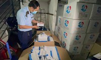 TPHCM: Thu giữ hơn 70.000 bộ kit test và thuốc điều trị COVID-19 nhập lậu 