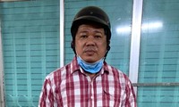Bắt kẻ dùng chiêu &apos;trộm long tráo phụng&apos; để lừa hàng loạt tiệm vàng 