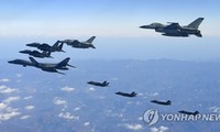 Chiến đấu cơ Mỹ - Hàn Quốc bay trên bầu trời bán đảo Triều Tiên trong cuộc tập trận chung hôm 6/12/2017. Ảnh: Yonhap
