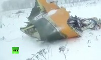 Tận thấy hiện trường vụ máy bay Nga chở 71 người rơi gần Moscow
