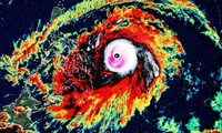 Hình ảnh vệ tinh siêu bão Surigae