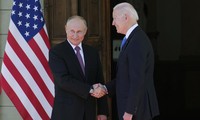 Tổng thống Nga Putin và Tổng thống Mỹ Biden. Ảnh: AP