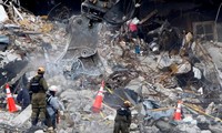 Hiện trường vụ sập hai tòa chung cư ở Miami (Mỹ). Ảnh: Reuters