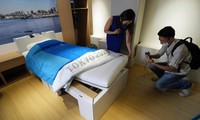 Giường bằng bìa cứng ở làng Olympic Tokyo. Ảnh: AP
