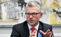 Tổng thống Ukraine bãi nhiệm một loạt đại sứ