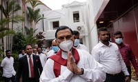 Anh em Tổng thống Sri Lanka bị chặn ở sân bay khi định ra nước ngoài?