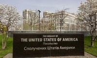 Đại sứ quán Mỹ thúc giục công dân rời khỏi Ukraine