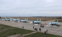 Crimea: Cháy lớn ở sân bay do phi cơ chở đạn trượt khỏi đường băng