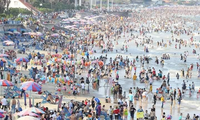 Du khách &quot;vây kín&quot; các điểm nóng du lịch, nhiều người hối tiếc vì đi Đà Lạt, Vũng Tàu