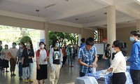 Đà Nẵng: Sĩ tử “check-in” địa điểm dự thi Tốt nghiệp THPT, công tác chuẩn bị đã sẵn sàng