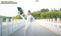 Hoa hậu Trung Quốc gây tranh cãi khi mặc áo dài Việt Nam thi tài năng tại Miss Earth 2020