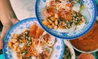 Món ngon Sài Gòn: Bánh bèo ngon xỉu và bánh mì “ngủ gật” thấy là thương