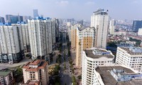 Bay trên &apos;rừng&apos; cao ốc Hà Nội những ngày nắng nóng đỉnh điểm 