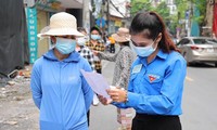 Clip hàng nghìn thanh niên hỗ trợ lấy mẫu xét nghiệm diện rộng ở Hà Nội