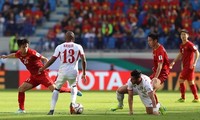 VIDEO: Tuyển Việt Nam vào tứ kết Asian Cup sau 12 năm chờ đợi