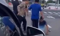 Truy tìm nhóm người hành hung tài xế ngay trên đường phố Đà Nẵng