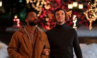 Single All The Way: Món quà Giáng sinh đáng yêu dành tặng cộng đồng cầu vồng từ Netflix