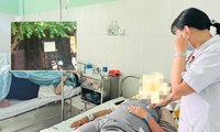 Hơn 50 người nghi bị ngộ độc do ăn bánh mì Phượng, tiệm tạm ngừng hoạt động
