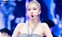 Mẫu vòng Tiffany &amp; Co. này có gì đặc biệt mà Rosé (BLACKPINK) đeo cả năm chưa thấy chán?