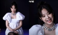 Jennie diện váy búp bê trong phim tài liệu để &quot;đánh lạc hướng&quot; chi tiết này trên cơ thể?