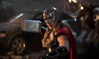 Sửng sốt với Thần sấm phiên bản nữ sẽ lộ diện trong &apos;Thor: Tình yêu và sấm sét&apos;