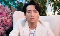 Liên tục làm điều này với Hoa hậu Thùy Tiên rồi Á hậu Hoàng Oanh, Trấn Thành bị chê kém duyên
