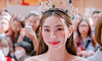 Chọn đúng phong cách trang điểm phù hợp, Hoa hậu Thùy Tiên được khen xinh như thiên thần