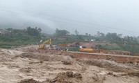 Mưa lũ gây thiệt hại, chia cắt nhiều tuyến đường ở Hà Giang, Lào Cai